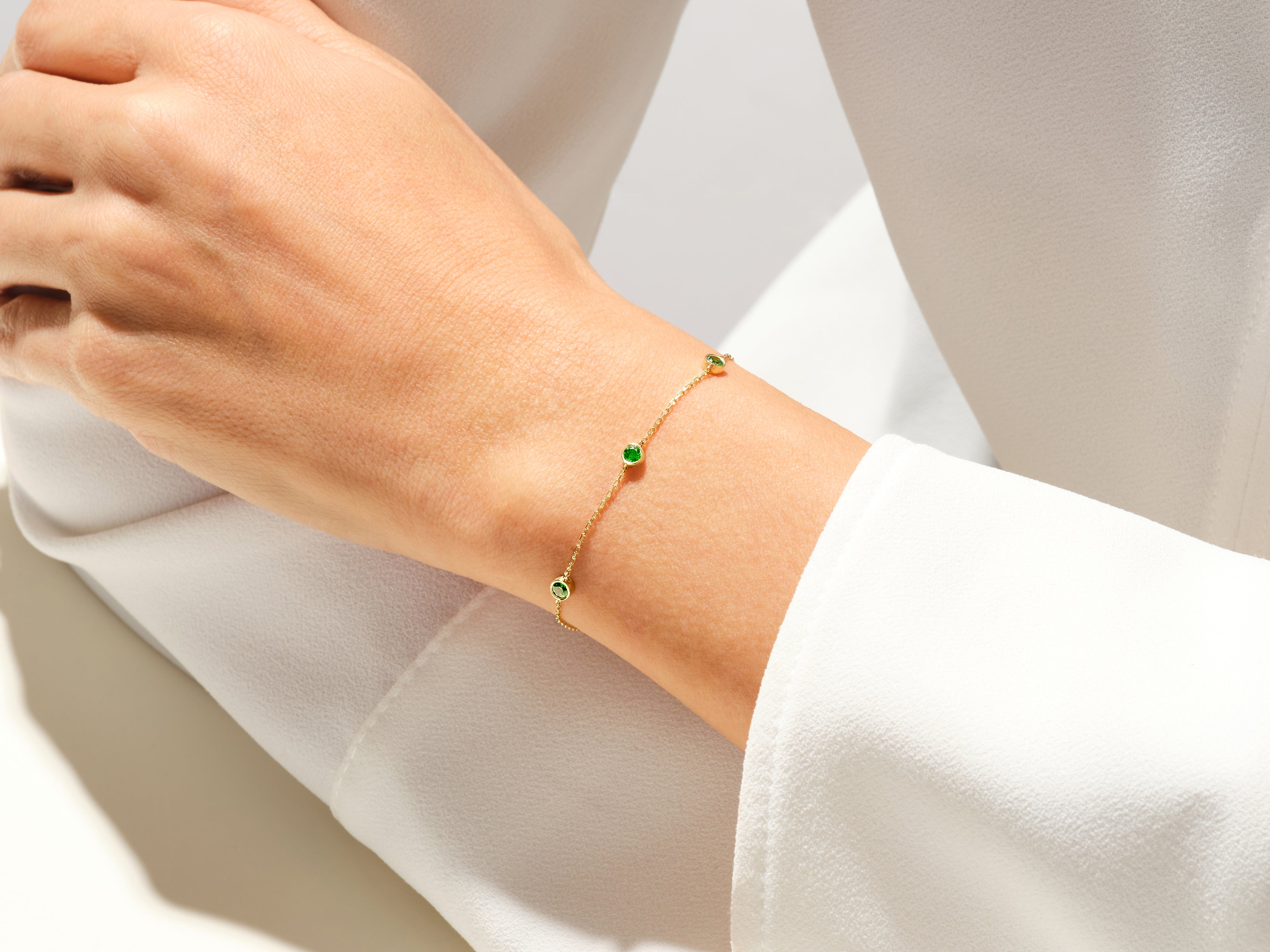 Bezel Station Geburtsstein-Armband